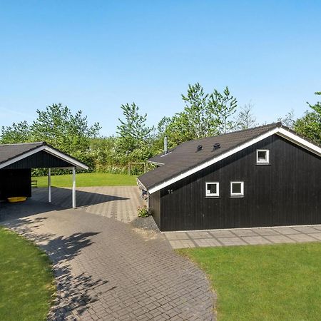 Cozy Home In Tarm With Kitchen Luaran gambar