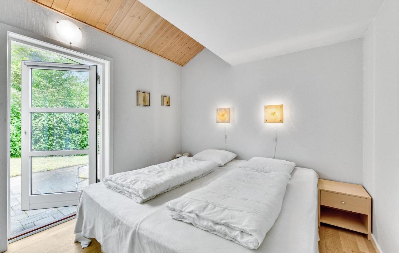 Cozy Home In Tarm With Kitchen Luaran gambar