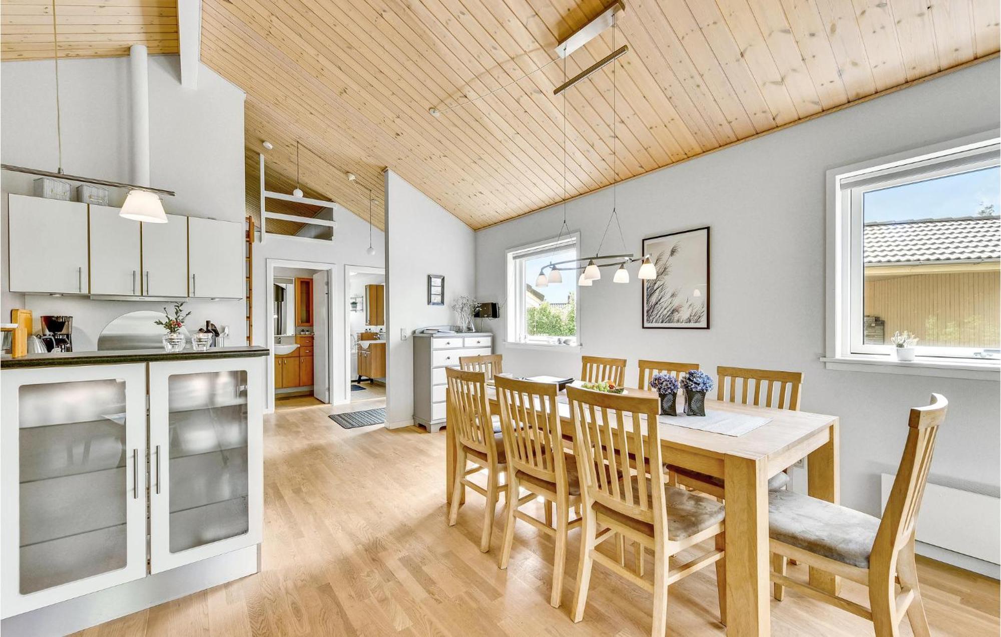Cozy Home In Tarm With Kitchen Luaran gambar